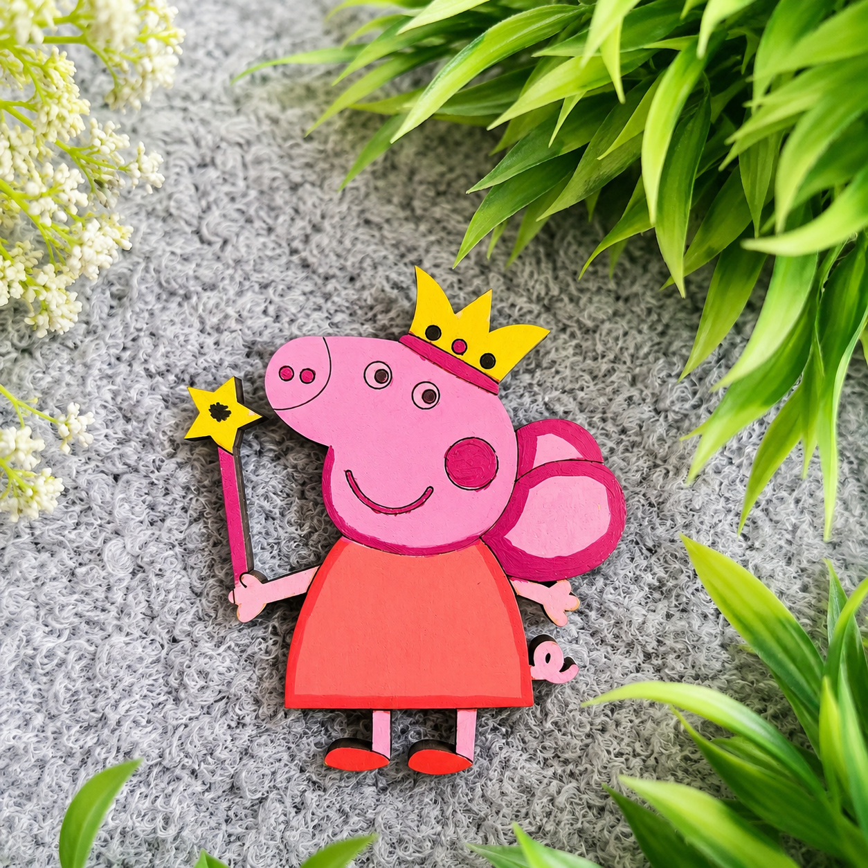 Peppa Pig Princess Wooden Fridge Magnet | Handmade Cartoon Fridge Decor | Parnakala